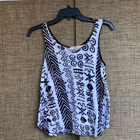 Elodie geo print black and white cropped tank top - Picture 1 of 4